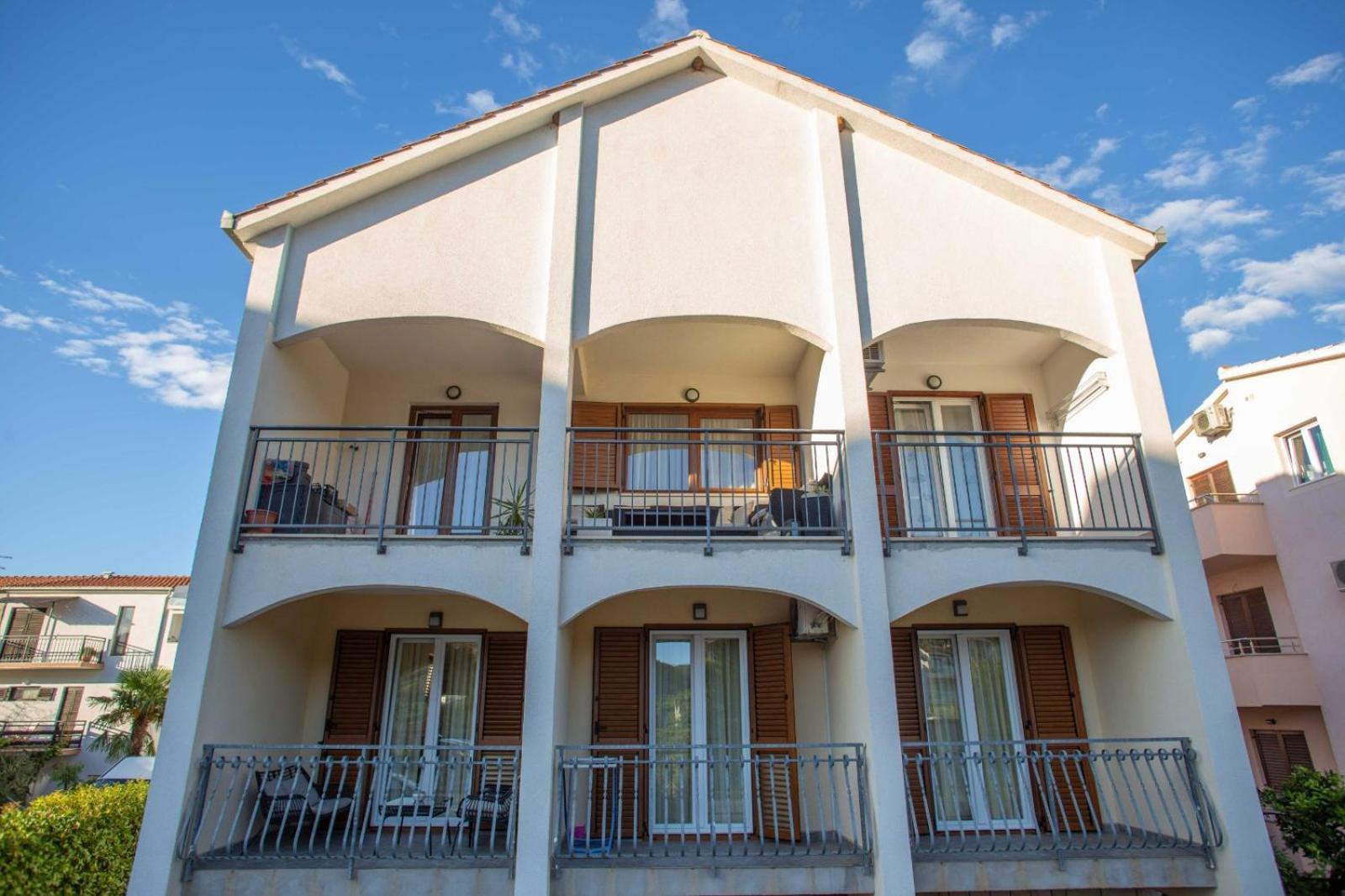 Apartments Plenkovic Стари Град Экстерьер фото